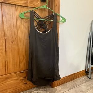 Lululemon Free to be Wild Tank Sz 4